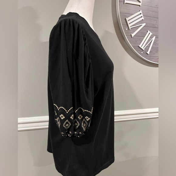 Women's Black Slightly Puffy Short Sleeve Top -  Size Large worn 1 time - Picture 9 of 11